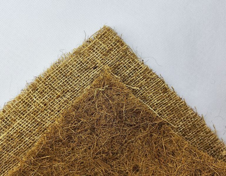 Mata Kokosowa z siatką jutową 600g/m2 50cm x 5m